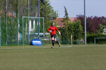 Bild 118 - B-Juniorinnen Pokalfinale SV Henstedt Ulzburg - SG Holstein Sued : 2:0